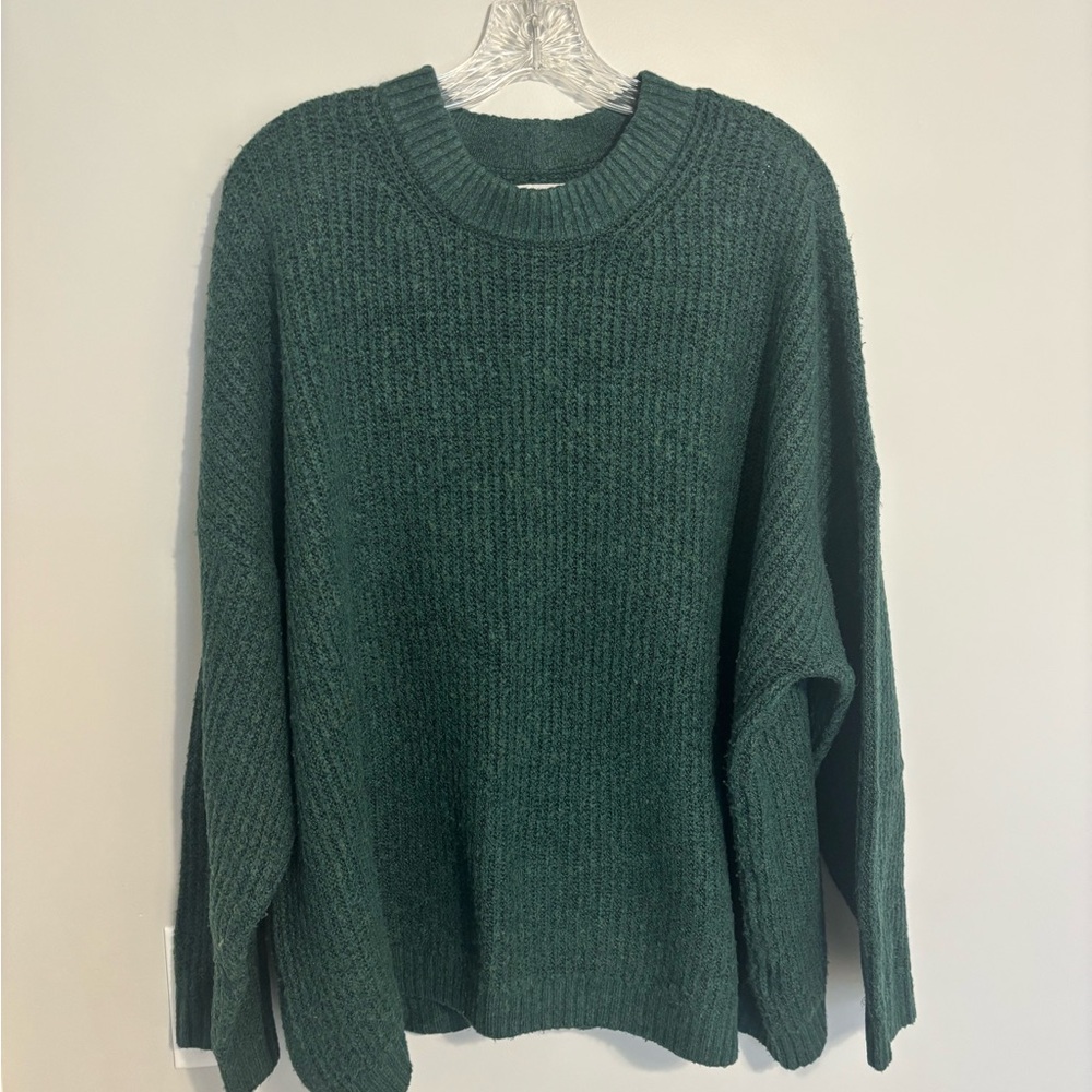 American Eagle Outfitters Forest Green Crewneck Sweater